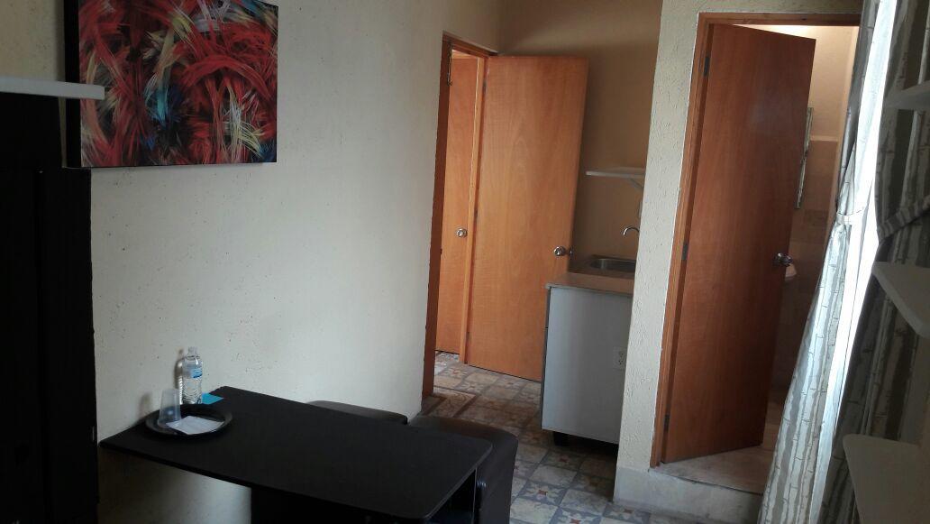 פואבלה Hostal 307 מראה חיצוני תמונה